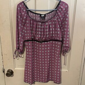 Y2K Studio 1940 Pink and White Patterned Blouse